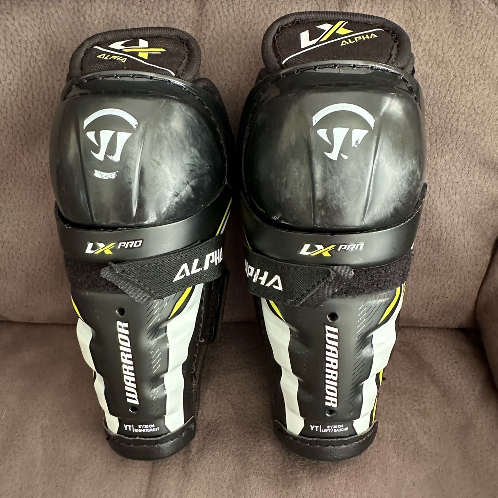 Youth hockey shin pads